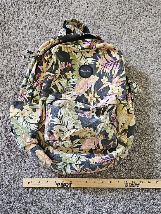 AWESOME LARGE RIP CURL Backpack main image 3